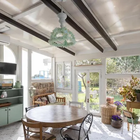 Salento Lapezzaaculuri Вилла Guagnano